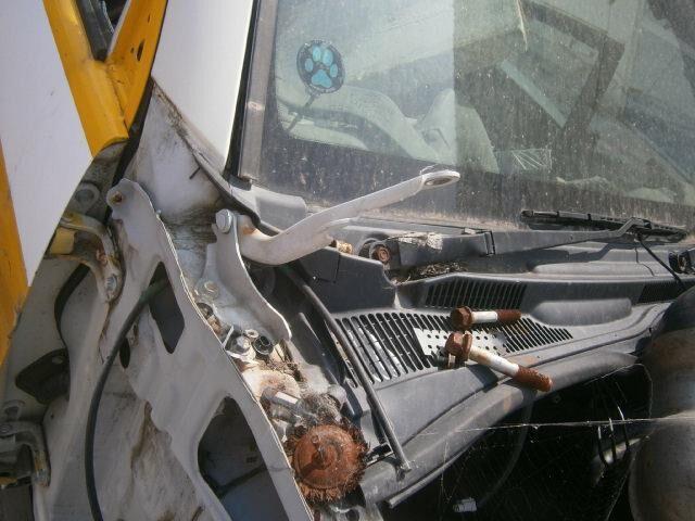 Решетка под лобовое стекло Тойота Хайлюкс Сурф в Оби 29488