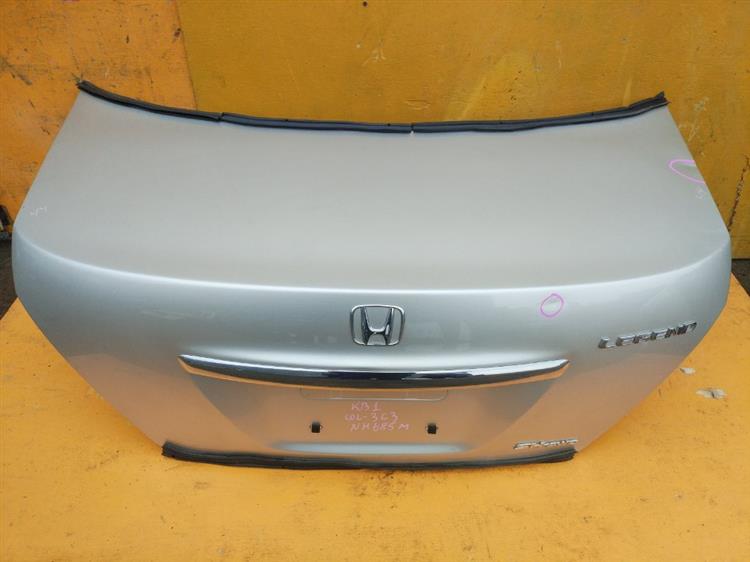 Крышка багажника Хонда Легенд в Оби 555211